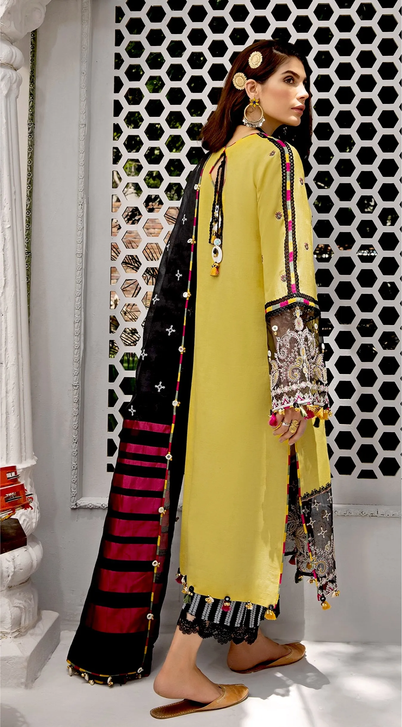 Anaya by Kiran Chaudhry · Eid Edit Luxury Festive Lawn Collection '21  – Neha
