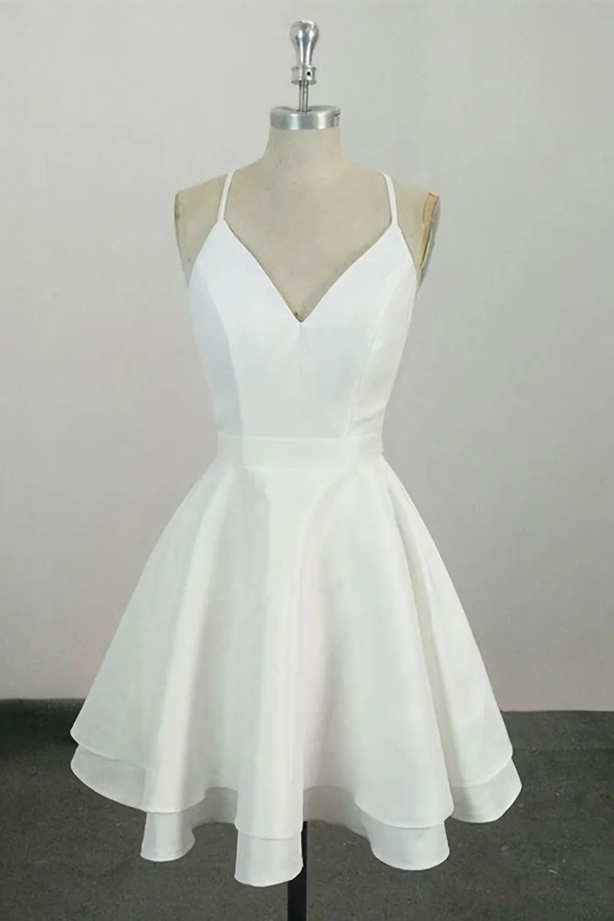 Cute Spaghetti Straps V Neck Knee Length Short Cocktail Dress