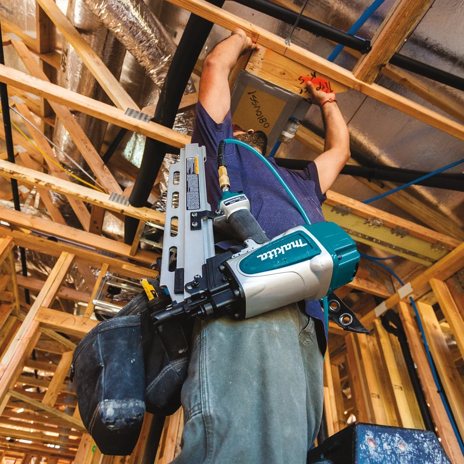 Makita (AN924) 21º Full Round Head 3-1/2" Framing Nailer