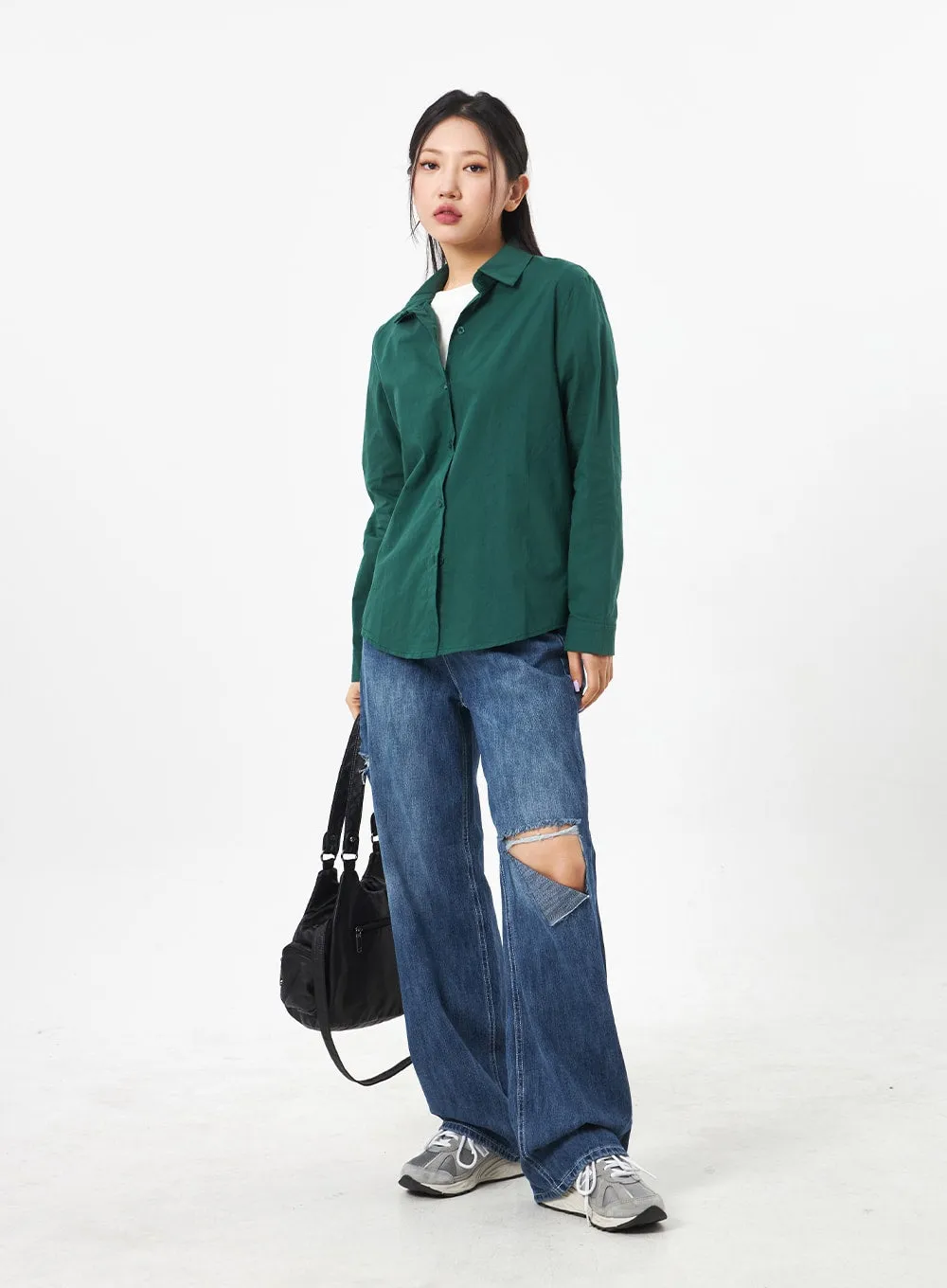 Ripped Knee Mid-Wash Jeans CA305